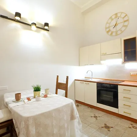 Breathe Liguria - Lucy 1 Bedroom And 1 Apartment In A Newly Renovated Nineteenth-Century Building In The Historic Center Near The Sea-3