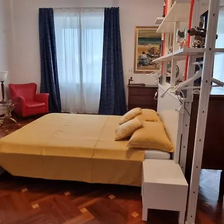 Porta Pila Brignole Apartment-3
