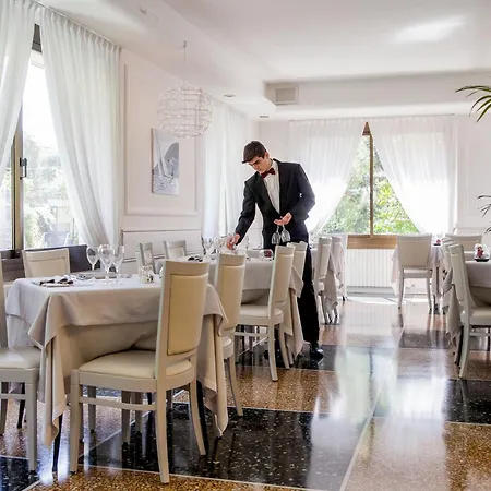 Hotel Mediterraneo-3