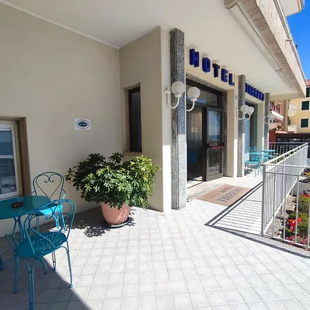 Hotel Tirreno-3