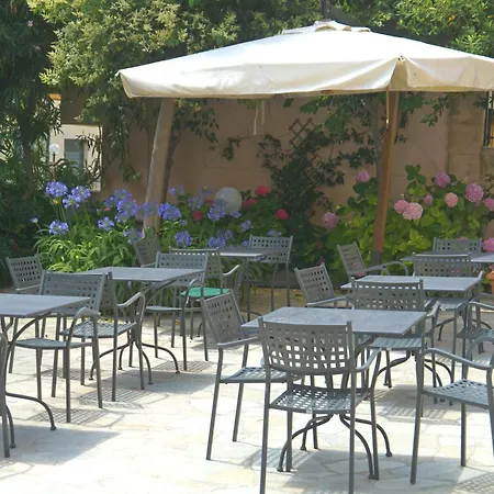 Hotel Flora-3