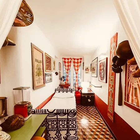 New Apartament In Historical Genoa Center-3