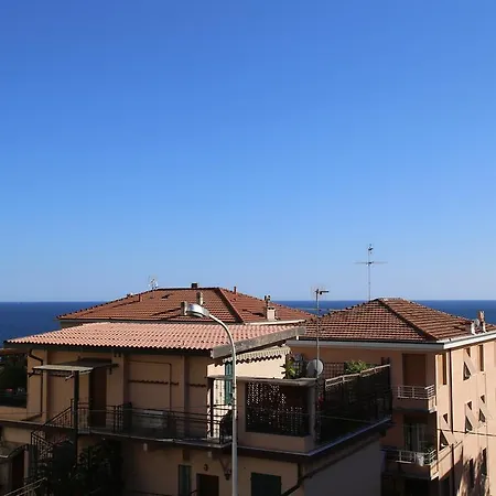 53 Solaro Apartments-3
