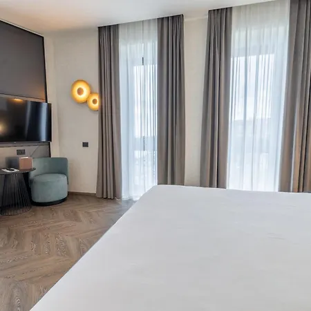 Europa Palace-2