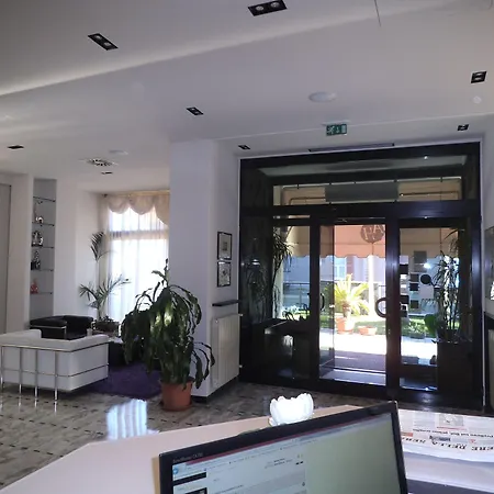 Hotel Ariston & Apartments-2