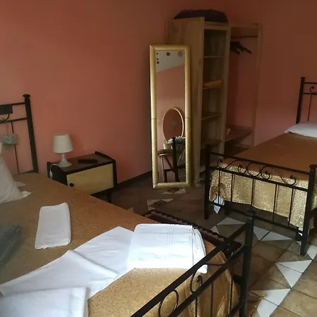 Marieta Rooms-3