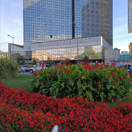 Suite Lambruschini Central With Top City View - Free Covered Parking-3