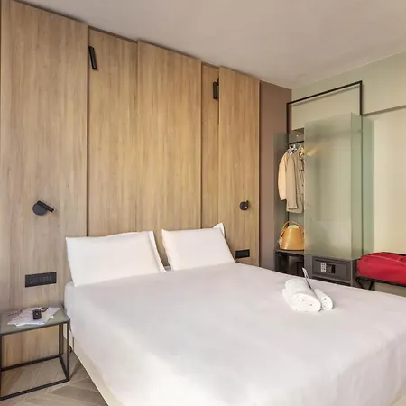 B&B Hotel Genova City Center-2