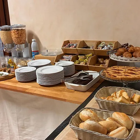 Hotel B&B Giardino delle Rose Bike&Breakfast-2