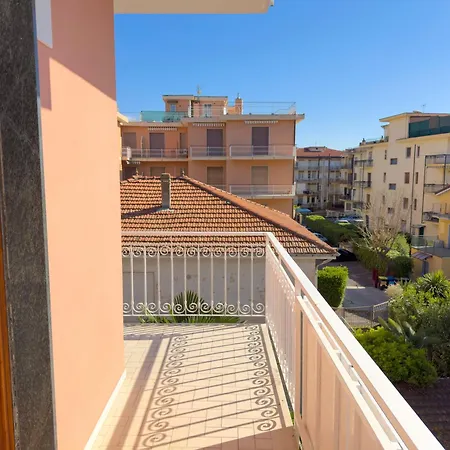 Eveten Apartments - Diano Marina-2