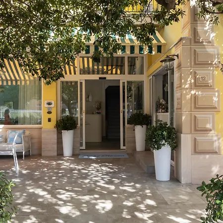 Hotel Riviera-2