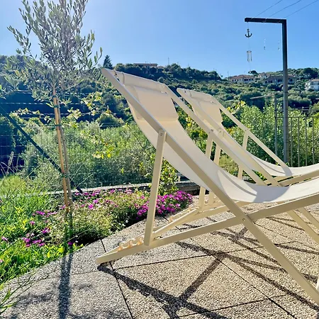 Ulivi - Charming 1 Bedroom Apartment With Garden And Parking-3