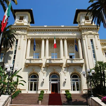 53 Solaro Apartments-2