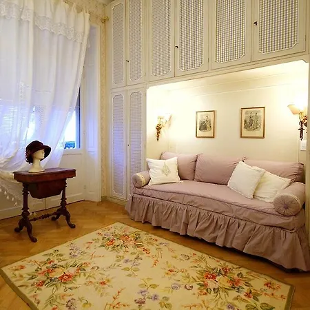 La Casa Di Anny Camere Di Charme-2