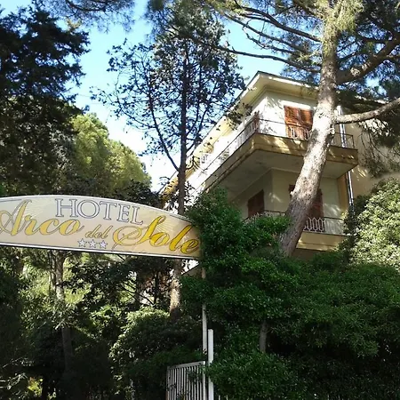 Hotel Arco del Sole-3