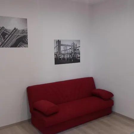 Alysia Apartment-2