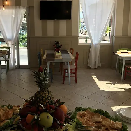 Hotel Raphael-3