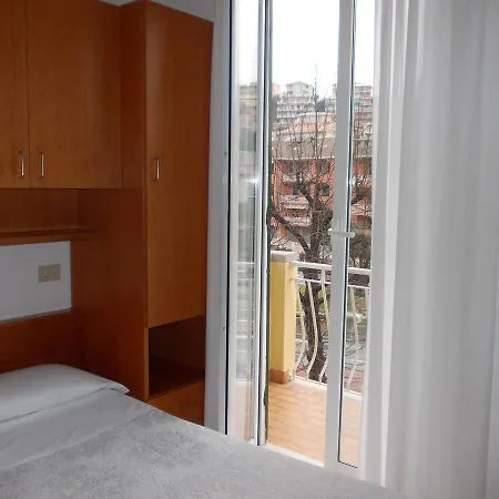 Hotel Arcobaleno-3