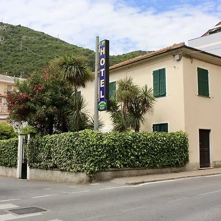 Hotel B&B Giardino delle Rose Bike&Breakfast-3