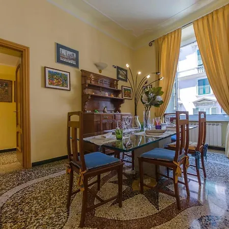 Joivy 3-Bed Family Flat At Genova-2