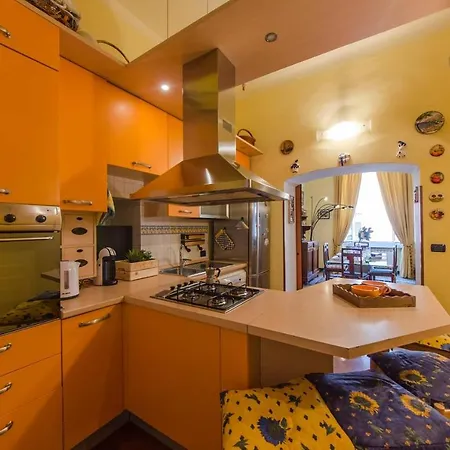 Joivy 3-Bed Family Flat At Genova-3