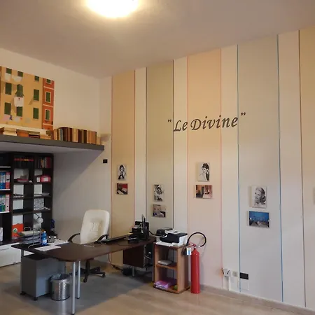 Le Divine - Reception Via Xxv Aprile 5-2