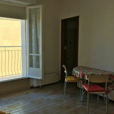 Appartamento In Alassio Centro A 5 Minuti Dal Mare-3