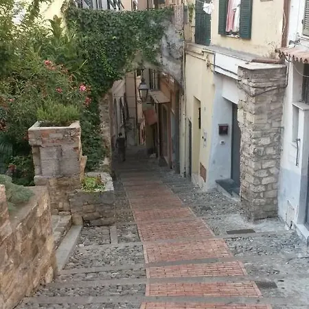Elegante Loft Nel Cuore Di Sanremo-2