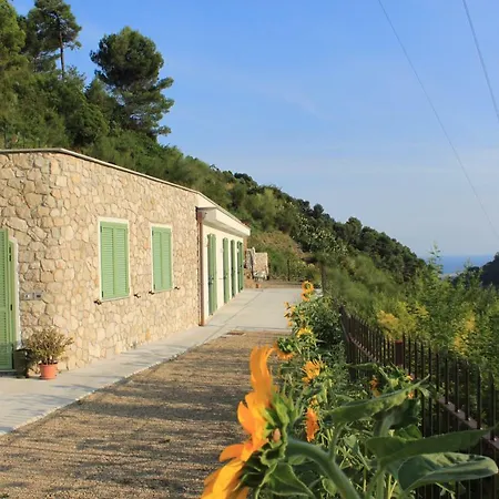 Il Casotto Del Nonno-2