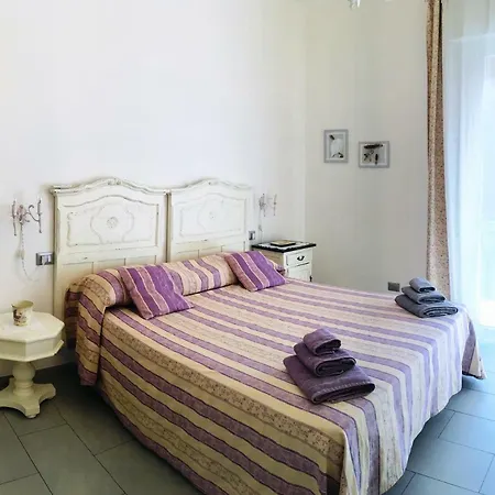 Anna'S Home-2