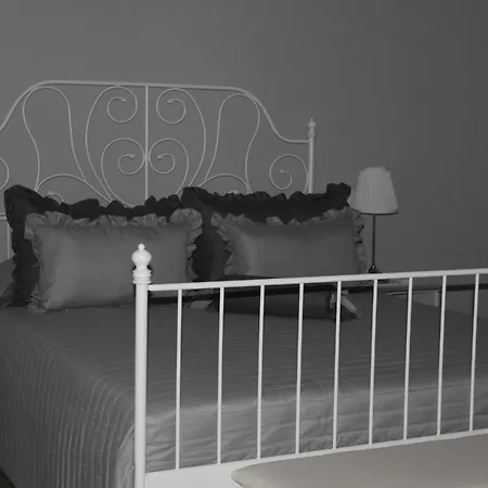 Sunny Rooms-2
