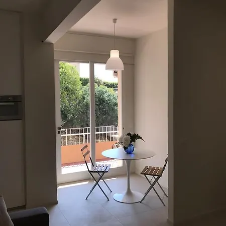 Olivo House 1-3