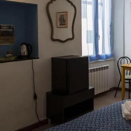Camere Anna-2