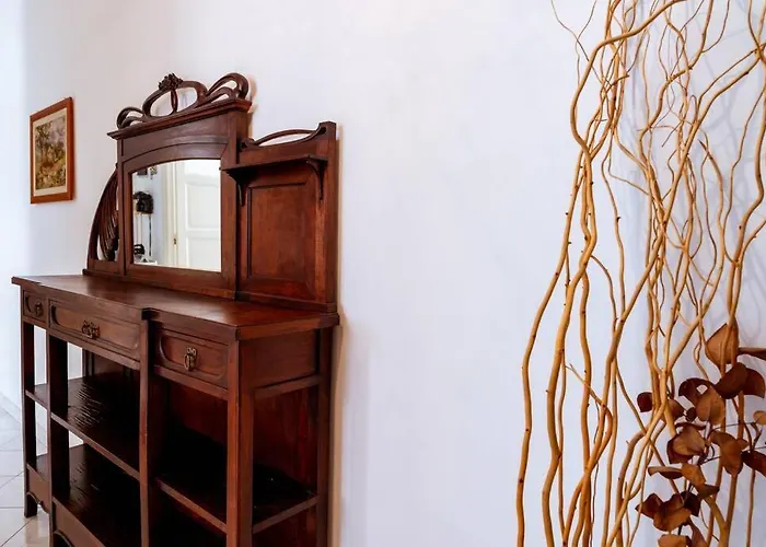 Boutique Appartamento Goethe - 2 Camere - 100M Stazione - 200M Palafiori San Remo