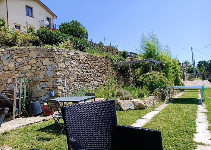 3 Bedrooms House With Sea View Furnished Garden And Wifi At Bordighera