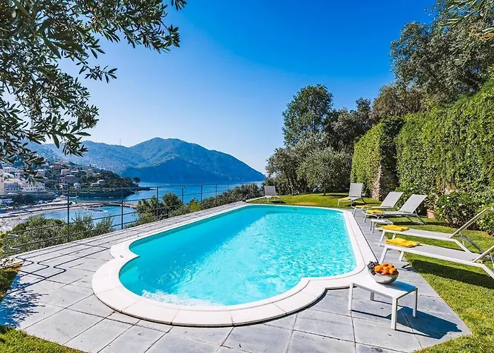 Villa Baia Blu 12, Emma Villas Recco con Piscina