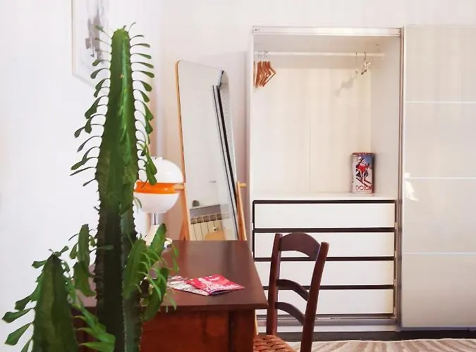 Loda O Ma - Private Room In Shared Apartment Genova