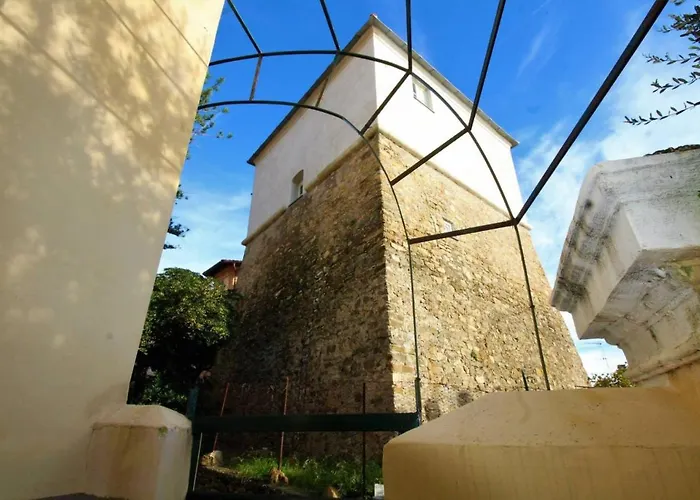 Amazing Sea Cottage "Sleep To The Sound Of The Surf" Casetta Al Mare Ospedaletti