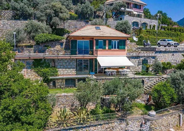 Villa Pia Recco con Piscina