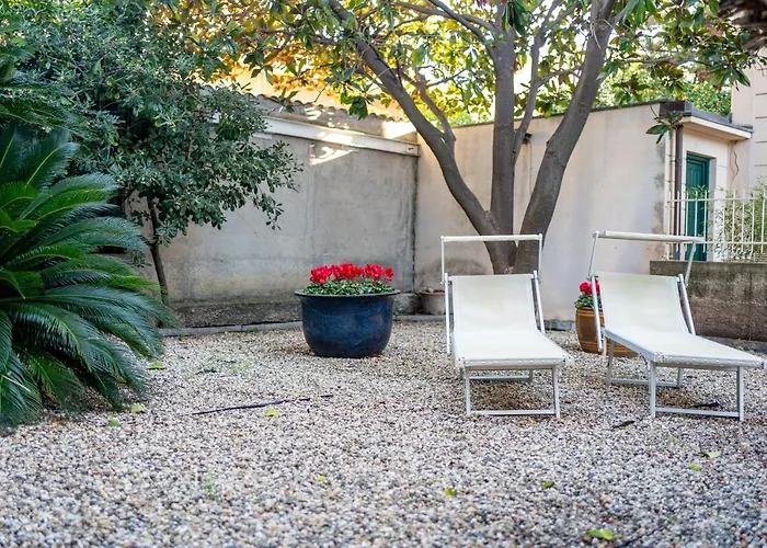 Ferienwohnung Il Giardino Di Manu - Private Garden And Parking Bordighera