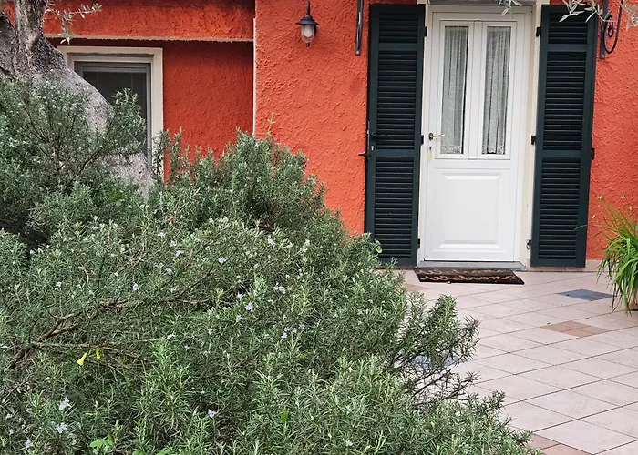 Tenuta Agriturismo IL RISVEGLIO Imperia