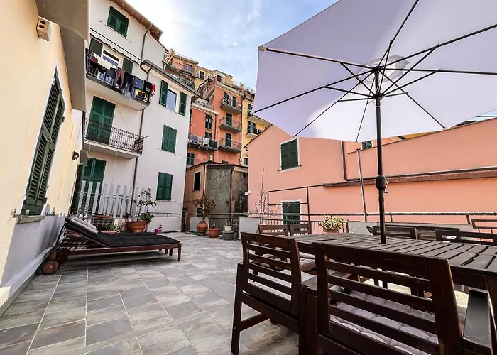 Luxury Apartments Manarola by Arbaspàa