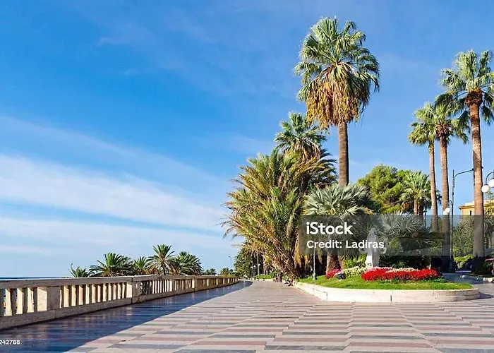 Ninfea Apartments San Remo