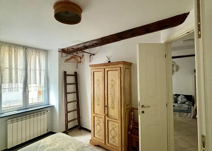 Huisdiervriedelijke Trentapassidalmare Quinto Al Mare Appartement Genua