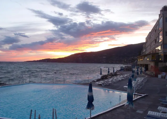 Ospedaletti Hotels