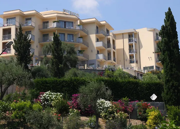 Hotel Metropol Diano Marina