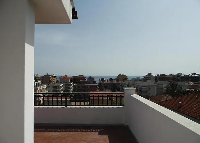 Riviera Apartments Pietra Ligure