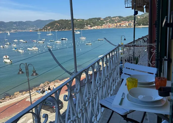 Appartamento Con Splendida Vista - Lerici Centro Privée