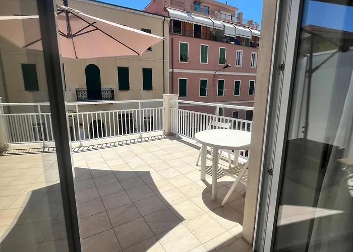 Boutique Casa Vacanza! A 50M Dal Mare! Bordighera