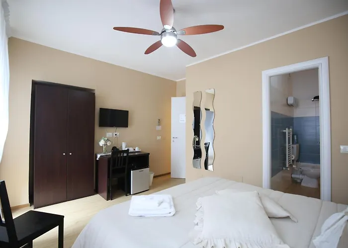 B&B in Piazzetta Sarzana